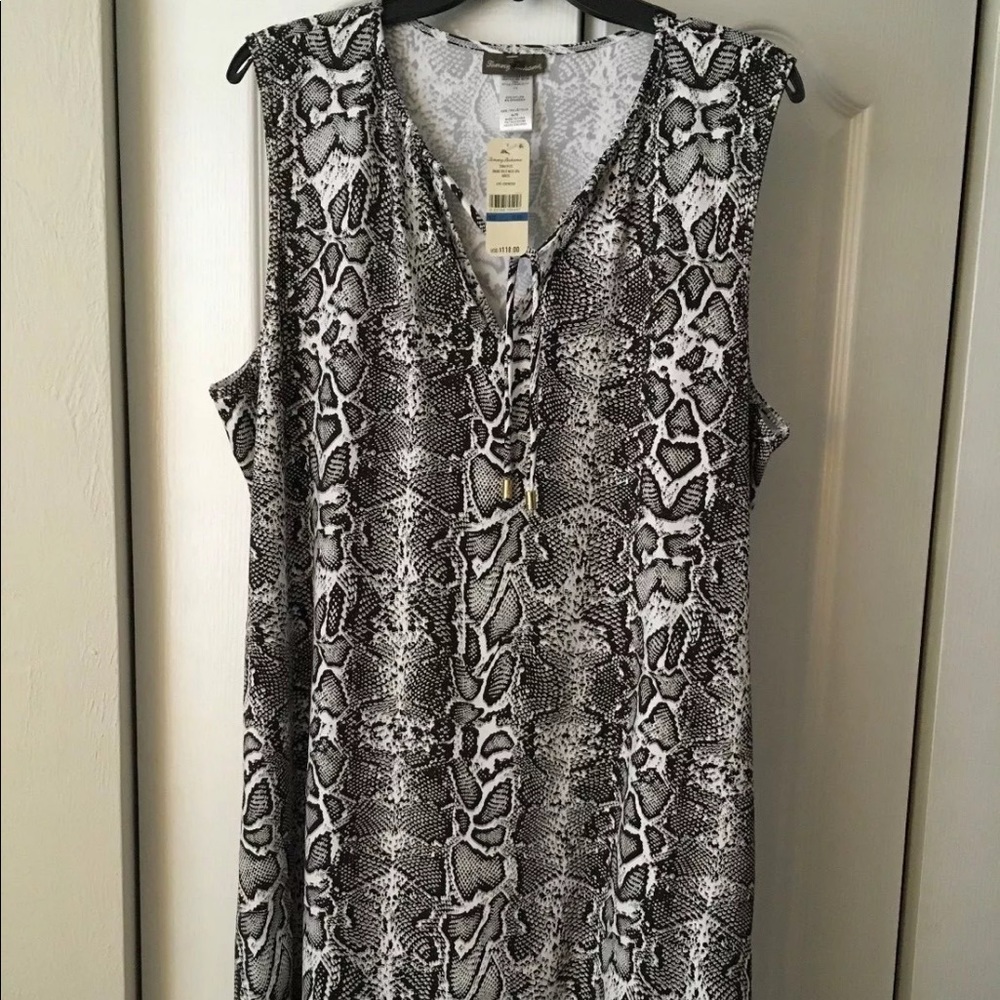 Tommy Bahama Snake short spa dress NWT medium